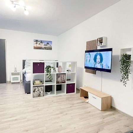 Perfekte 1,5 Wohnung Zentral In Leonberg Gegenueber Einkaufzentrum 외부 사진