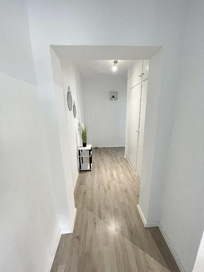 Perfekte 1,5 Wohnung Zentral In Leonberg Gegenueber Einkaufzentrum 외부 사진