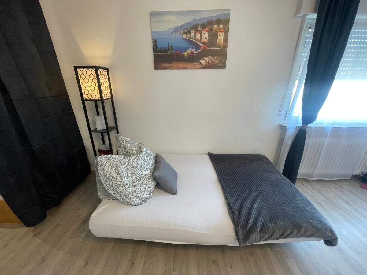 Perfekte 1,5 Wohnung Zentral In Leonberg Gegenueber Einkaufzentrum 외부 사진